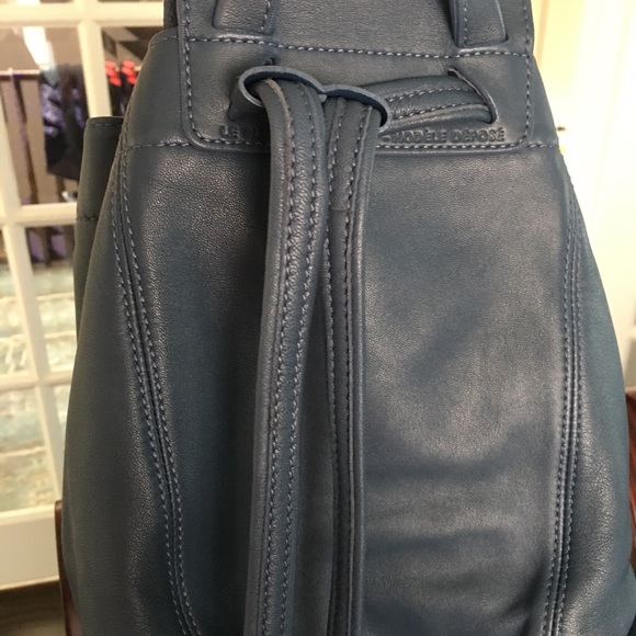 Used once. Longchamp leather backpacks - Picture 5 of 5